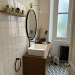 Double Au 1 Er Etage Pansiyon *